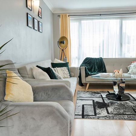 フォークストン Idyllic 3-Bed House. 5-Min From Channel Tunnelヴィラ エクステリア 写真